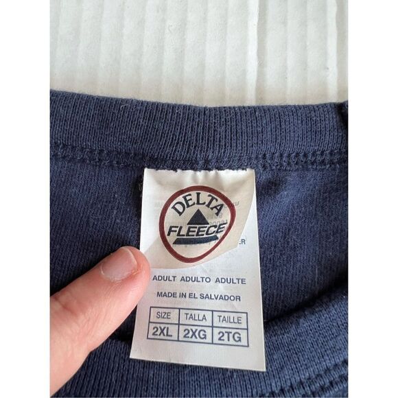 Delta Fleece size 2X dog winter scene print sweatshirt - Picture 6 of 9